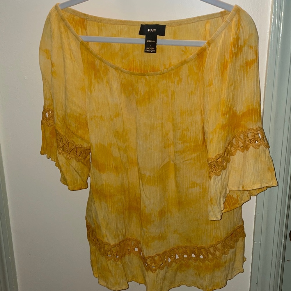 Pretty Yellow 3/4 sleeve top